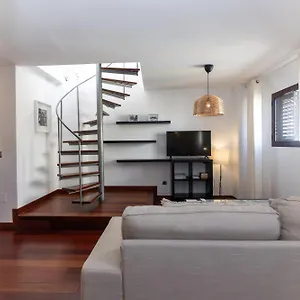https://la-casa-de-la-alameda.es-andalucia.com